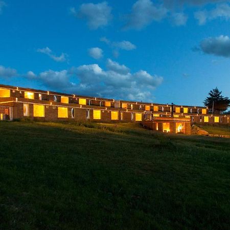 Hotel Altiplanico Puerto Natales Bagian luar foto